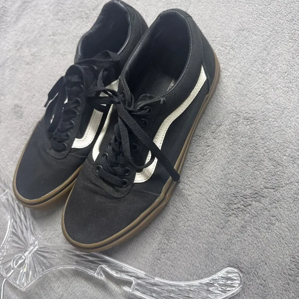 Vans Ward Men's Low Top Canvas Sneaker Gum Sole Skate Streetwear Black White M8
